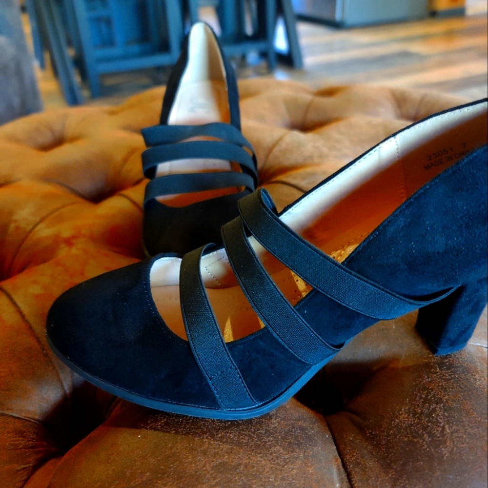 Elegant Black Strappy Heels